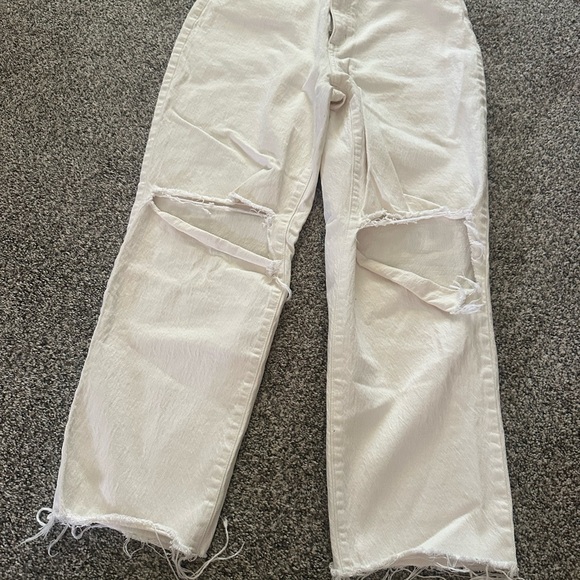 Universal Thread jeans - Picture 2 of 4